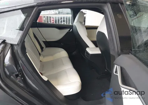 2020 Tesla Model S Performance Dual Motor All-Wheel Drive z USA, uszkodzony, nr VIN 5YJSA1E47LF389197